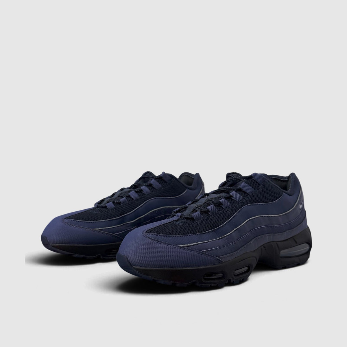 Nike Air Max 95 Sanded Purple, buty sportowe męskie w bardzo dobrym stanie rozmiar 46, para butów