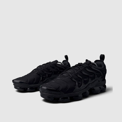 Nike Air VaporMax Plus Triple Black, buty sportowe męskie w bardzo dobrym stanie rozmiar 43, para butów