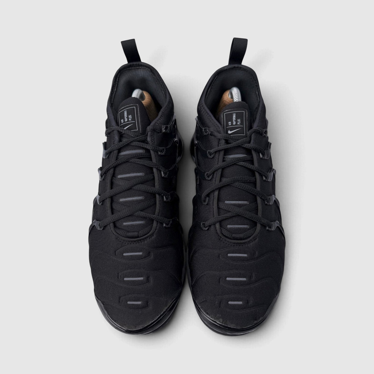 Nike Air VaporMax Plus Triple Black, buty sportowe męskie w bardzo dobrym stanie rozmiar 43, widok z góry