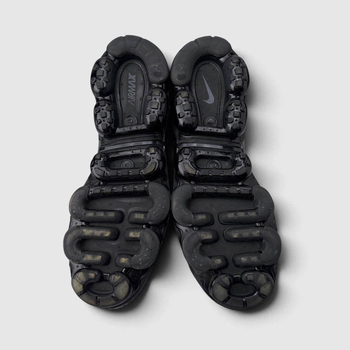 Nike Air VaporMax Plus Triple Black, buty sportowe męskie w bardzo dobrym stanie rozmiar 43, podeszwa