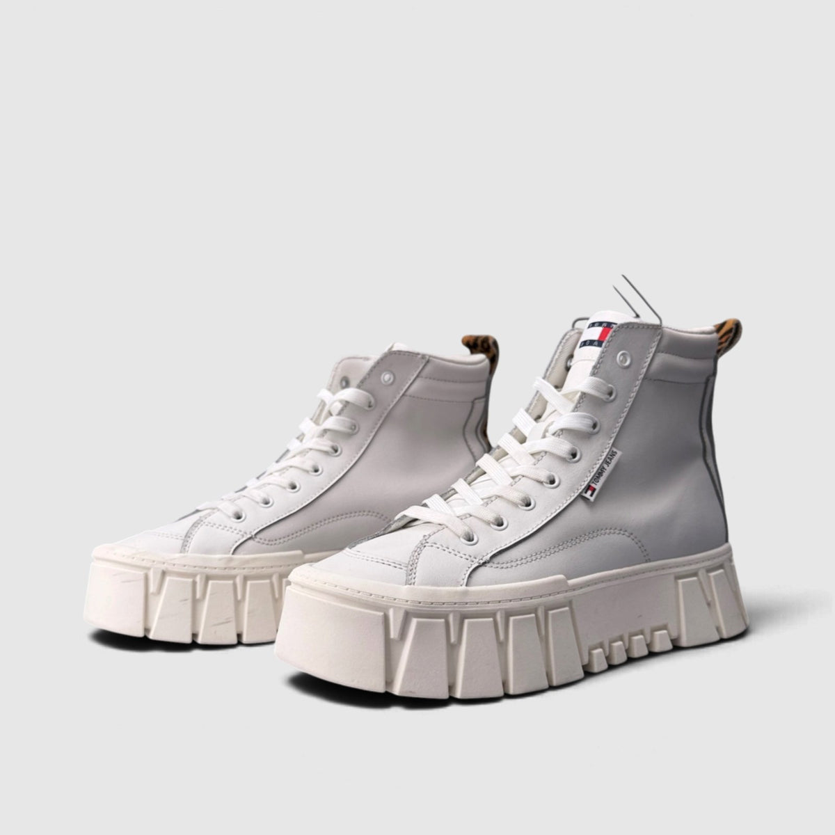 Tommy Hilfiger Tjw Vulc Flatform, botki damskie w bardzo dobrym stanie rozmiar 41, para butów