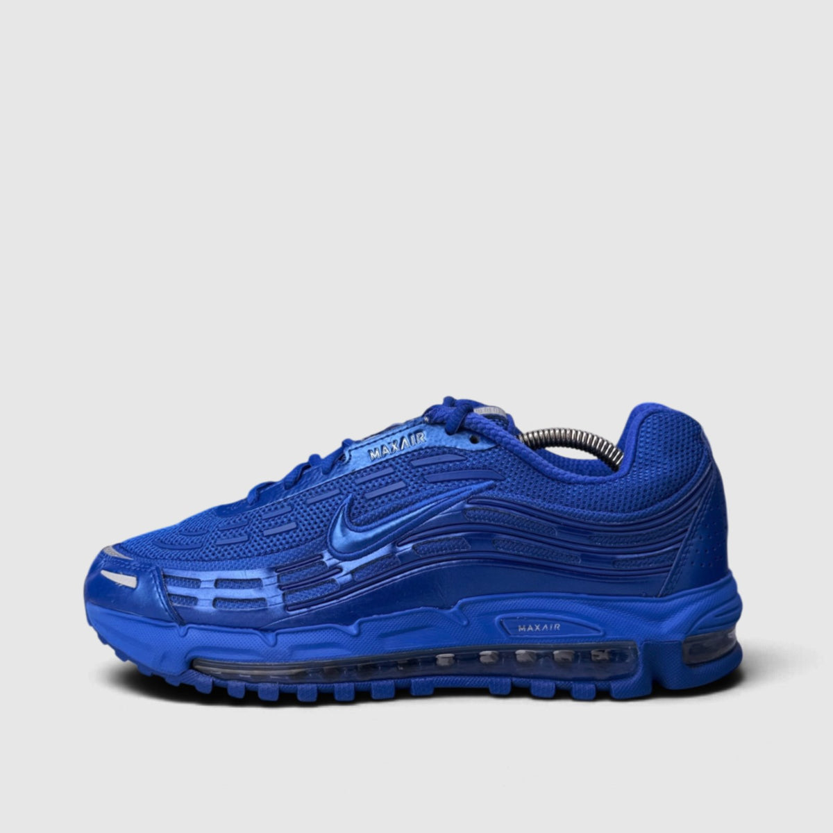 Nike Air Max TL 2.5 Hyper Royal, buty sportowe męskie w bardzo dobrym stanie rozmiar 42, boczny profil, lewa strona