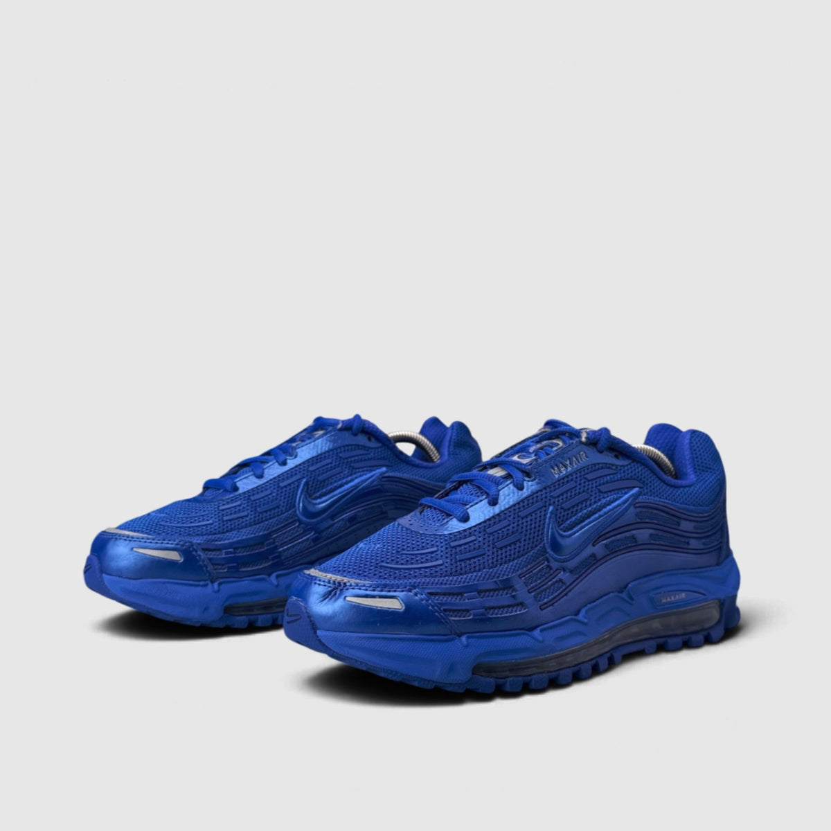 Nike Air Max TL 2.5 Hyper Royal, buty sportowe męskie w bardzo dobrym stanie rozmiar 42, para butów