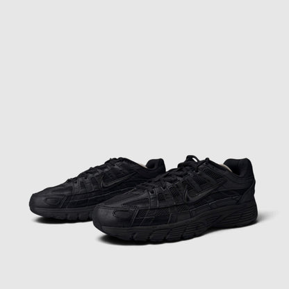 Nike P-6000 Black, buty sportowe męskie w bardzo dobrym stanie rozmiar 43, para butów
