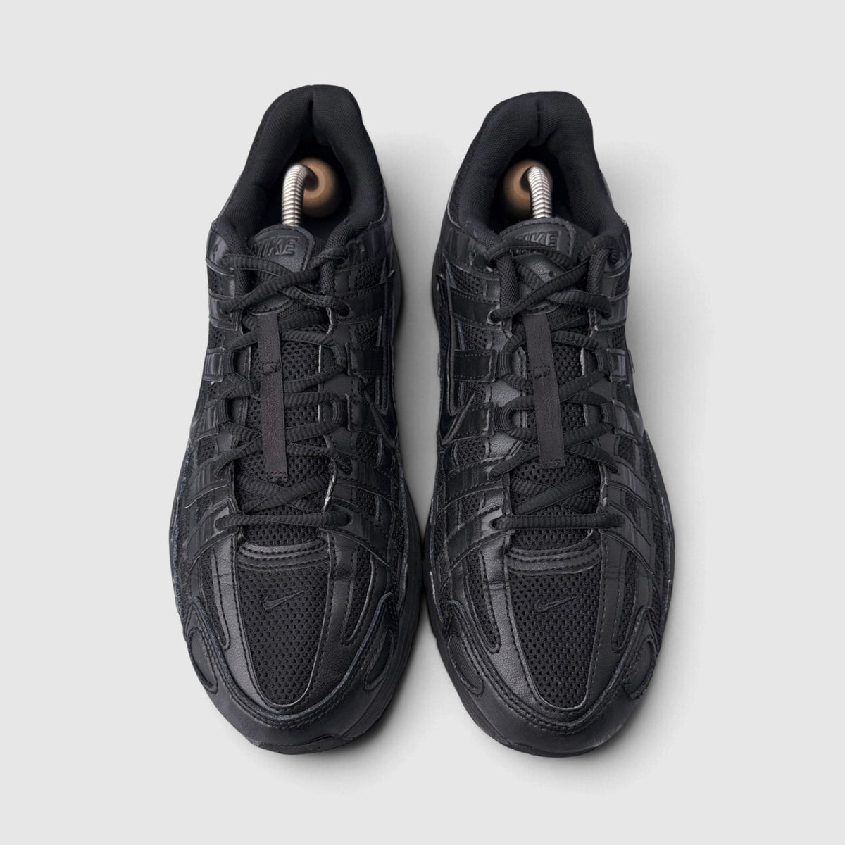Nike P-6000 Black, buty sportowe męskie w bardzo dobrym stanie rozmiar 43, widok z góry
