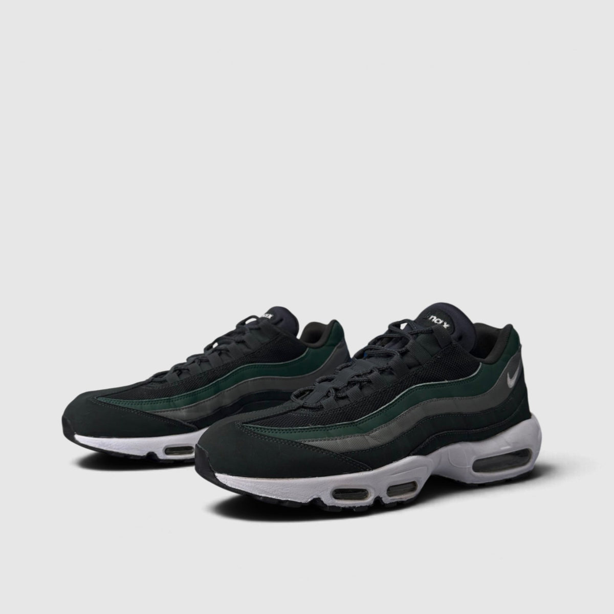 Nike Air Max 95, buty sportowe męskie w bardzo dobrym stanie rozmiar 46, para butów