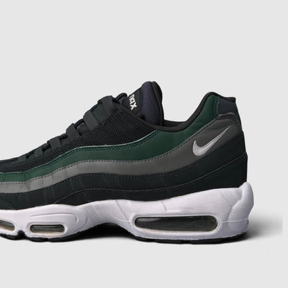 Nike Air Max 95, buty sportowe męskie w bardzo dobrym stanie rozmiar 46, detal