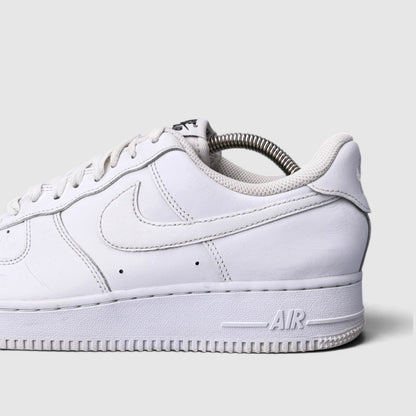 Nike Air Force 1 Low FlyEase Triple White, buty sportowe męskie w bardzo dobrym stanie rozmiar 42, detal
