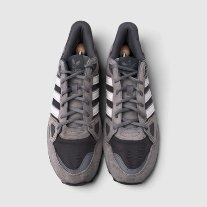 Adidas ZX 750, buty sportowe męskie w bardzo dobrym stanie rozmiar 46 2/3, widok z góry