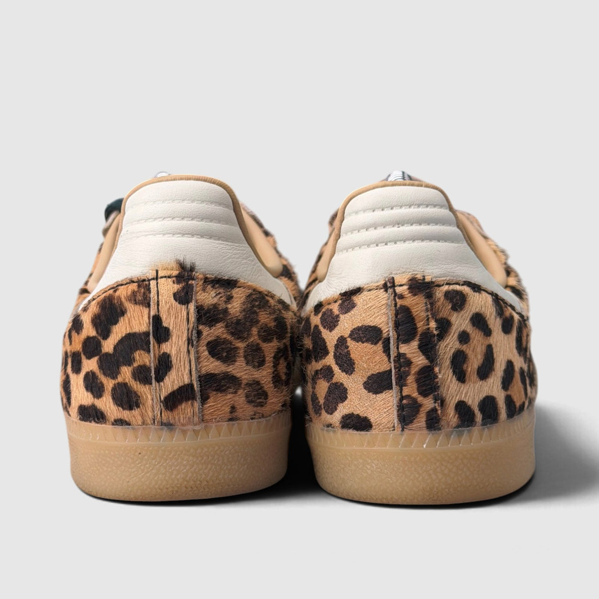 Adidas Samba Leopard Magic, buty sportowe damskie w bardzo dobrym stanie rozmiar 39 1/3, widok z tyłu