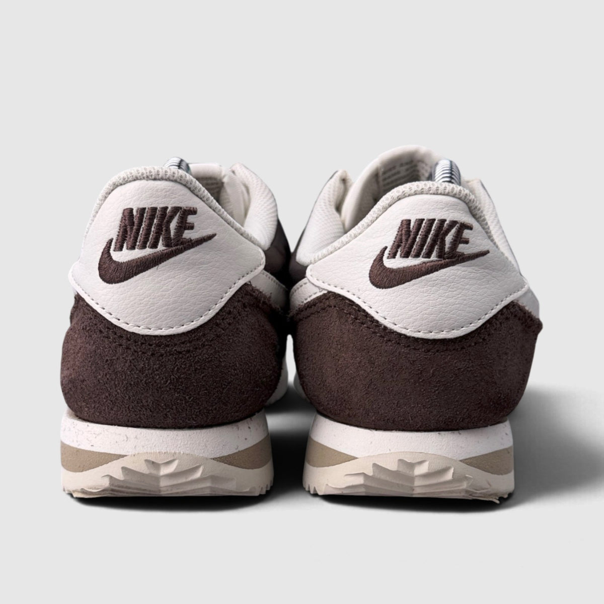 Nike Classic Cortez Baroque Brown, buty sportowe damskie w bardzo dobrym stanie rozmiar 39, widok z tyłu