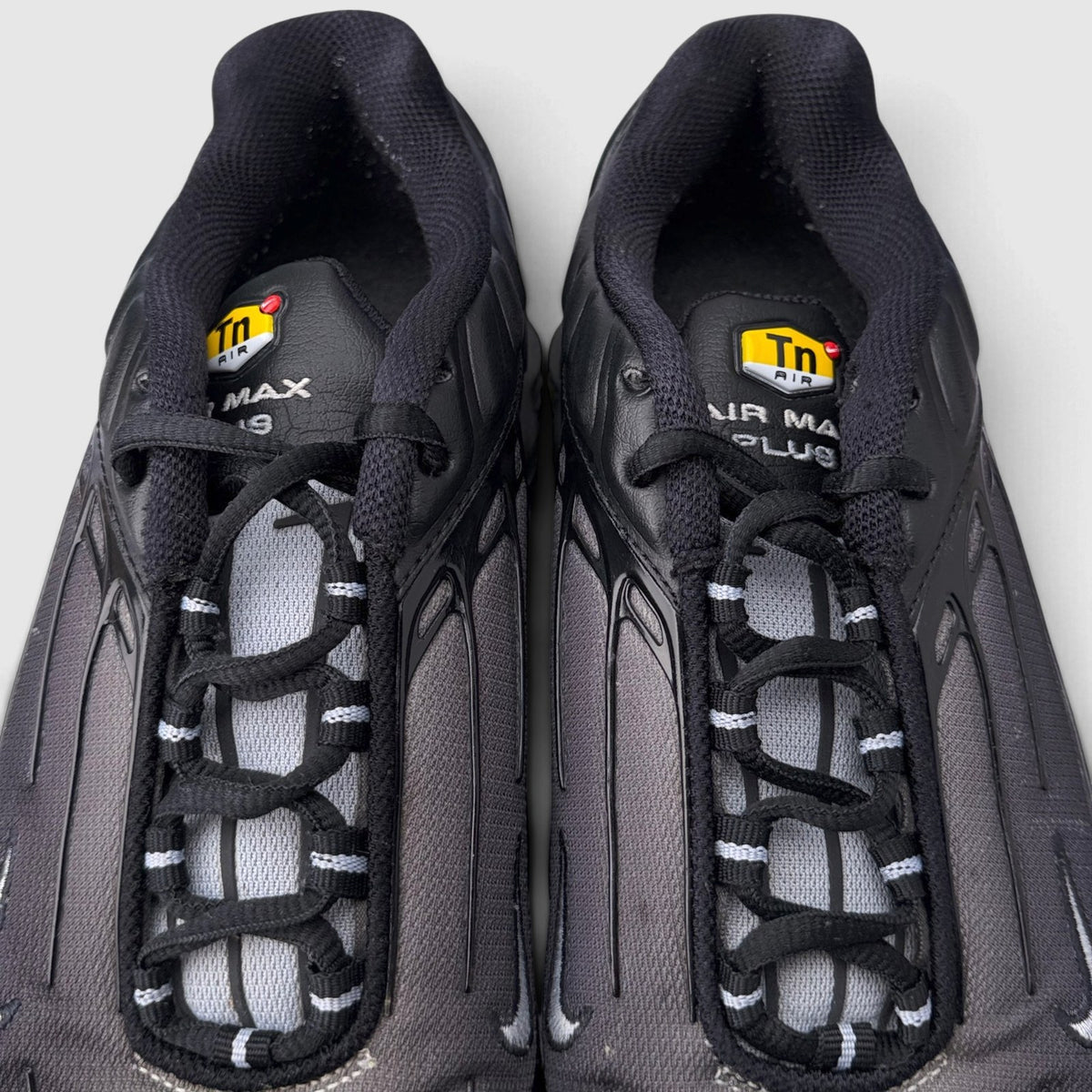 Nike Air Max Plus III Wolf Grey, buty sportowe męskie w bardzo dobrym stanie rozmiar 42, język buta