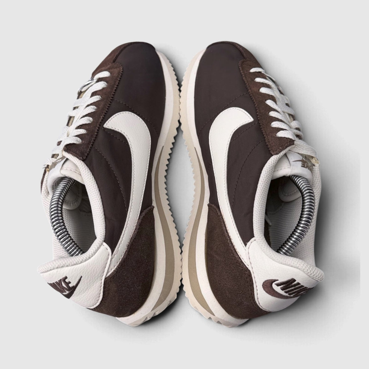 Nike Classic Cortez Baroque Brown, buty sportowe damskie w bardzo dobrym stanie rozmiar 40, widok z góry
