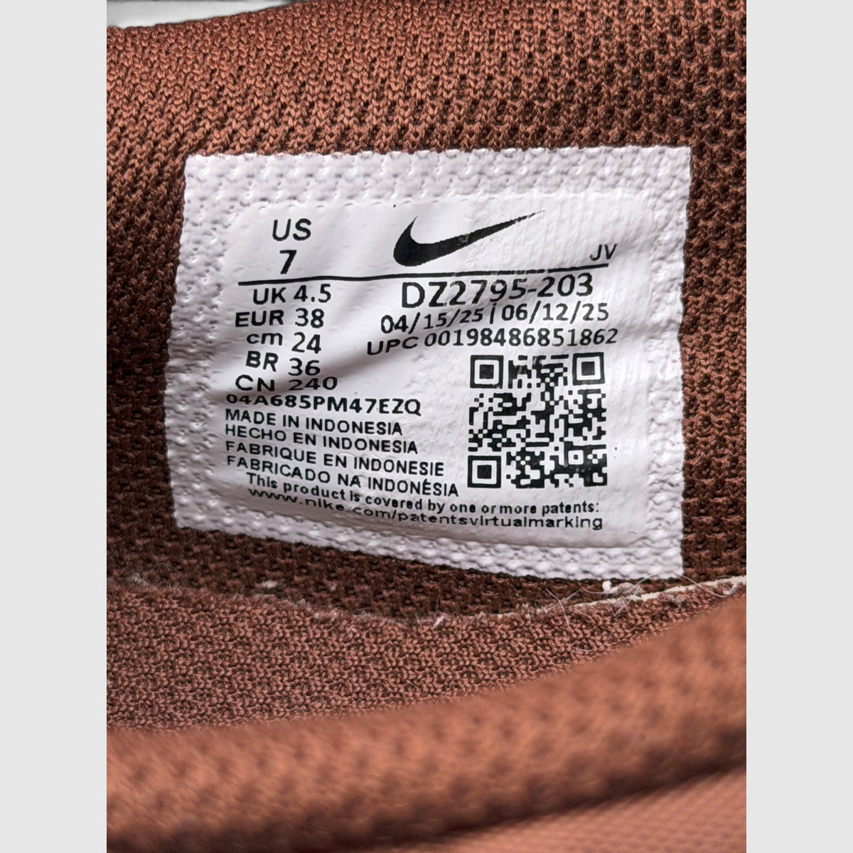 Nike Classic Cortez, buty sportowe damskie w bardzo dobrym stanie rozmiar 38, widok z góry