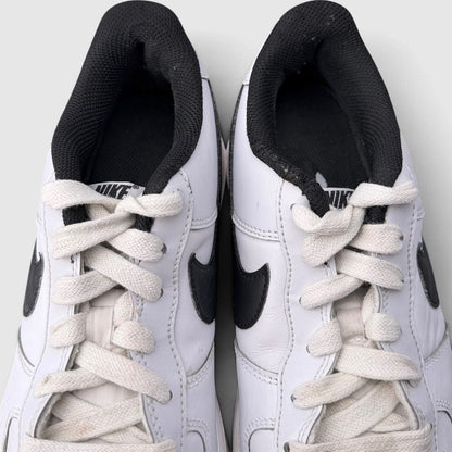 Nike Air Force 1 Low, buty sportowe damskie w bardzo dobrym stanie rozmiar 39, detal