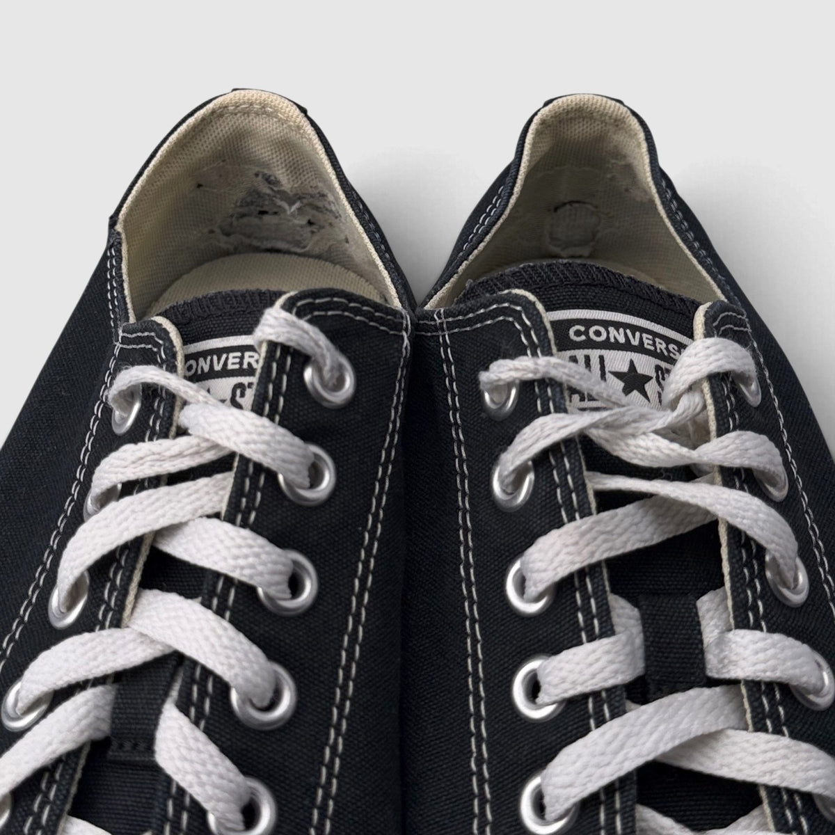Converse Chuck Taylor All Star Black, buty sportowe męskie w bardzo dobrym stanie rozmiar 44, widok z góry