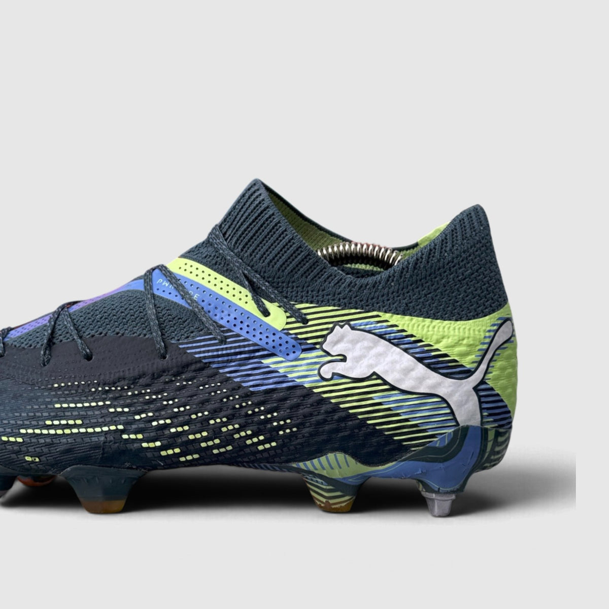Puma Future 7 Ultimate, buty sportowe męskie w bardzo dobrym stanie rozmiar 42, detal