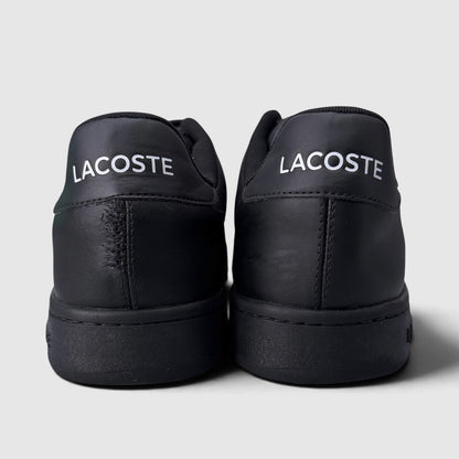 Lacoste Carnaby Cup, buty sportowe męskie w bardzo dobrym stanie rozmiar 43, widok z tyłu