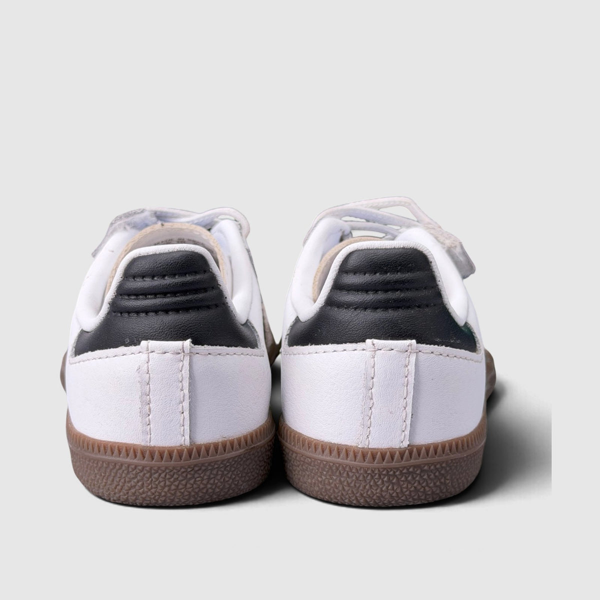 Adidas Samba OG Comfort Closure Elastic Lace Kids, buty sportowe dziecięce w bardzo dobrym stanie rozmiar 28, widok z tyłu