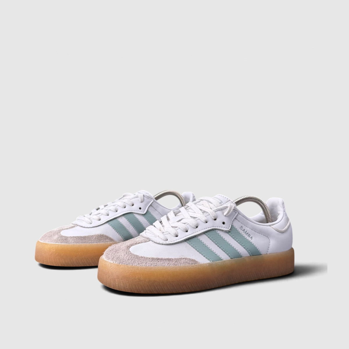 Adidas Sambae White Wonder Blue, buty sportowe damskie w bardzo dobrym stanie rozmiar 40 2/3, para butów
