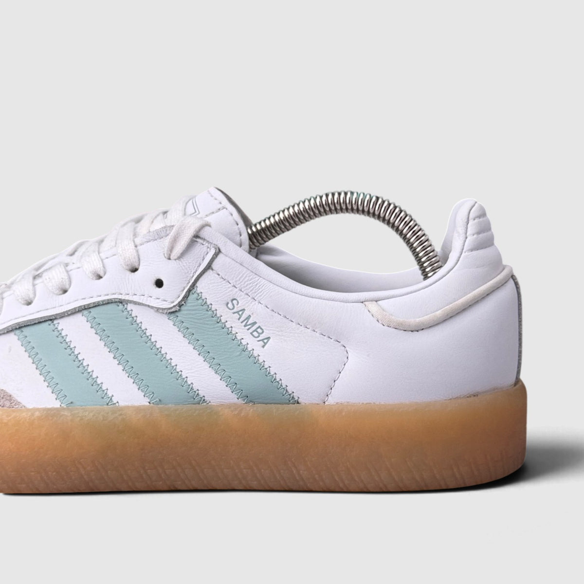 Adidas Sambae White Wonder Blue, buty sportowe damskie w bardzo dobrym stanie rozmiar 40 2/3, detal