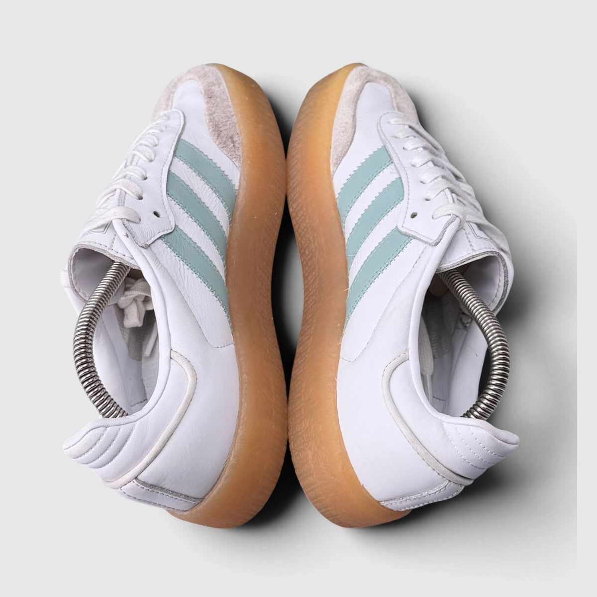 Adidas Sambae White Wonder Blue, buty sportowe damskie w bardzo dobrym stanie rozmiar 40 2/3, widok z góry