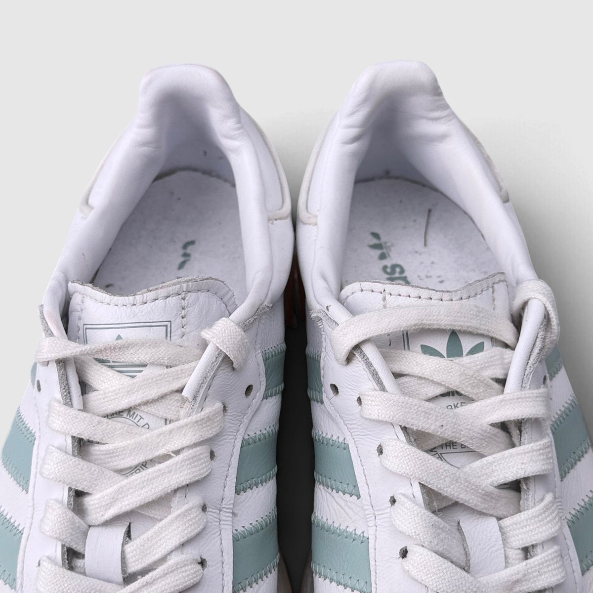 Adidas Sambae White Wonder Blue, buty sportowe damskie w bardzo dobrym stanie rozmiar 40 2/3, wkładka