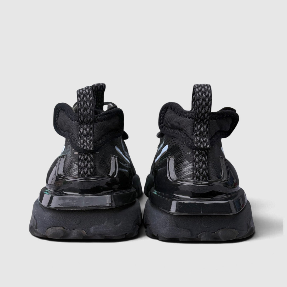Nike React Vision Black Celestine Blue, buty sportowe męskie w bardzo dobrym stanie rozmiar 42.5, widok z tyłu