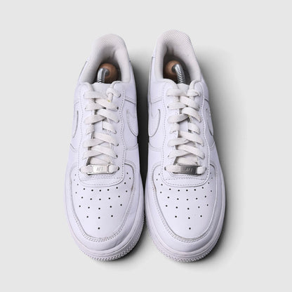 Nike Air Force 1 Low Triple White, buty sportowe damskie w bardzo dobrym stanie rozmiar 40, widok z góry