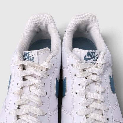 Nike Air Force 1 ’07, buty sportowe męskie w bardzo dobrym stanie rozmiar 44.5, detal