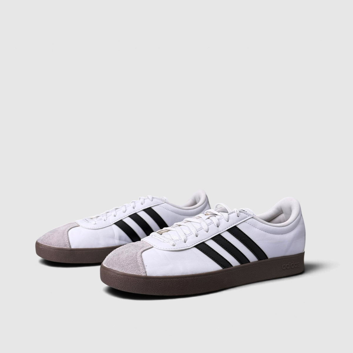 Adidas VL Court Base White Black, buty sportowe męskie w bardzo dobrym stanie rozmiar 46, para butów