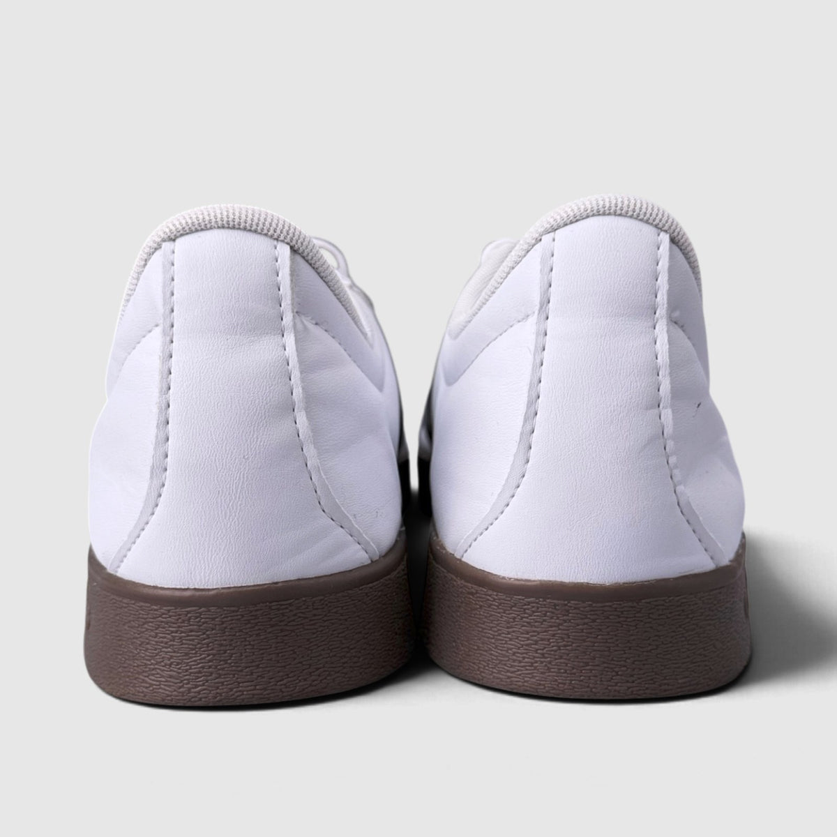 Adidas VL Court Base White Black, buty sportowe męskie w bardzo dobrym stanie rozmiar 46, widok z tyłu