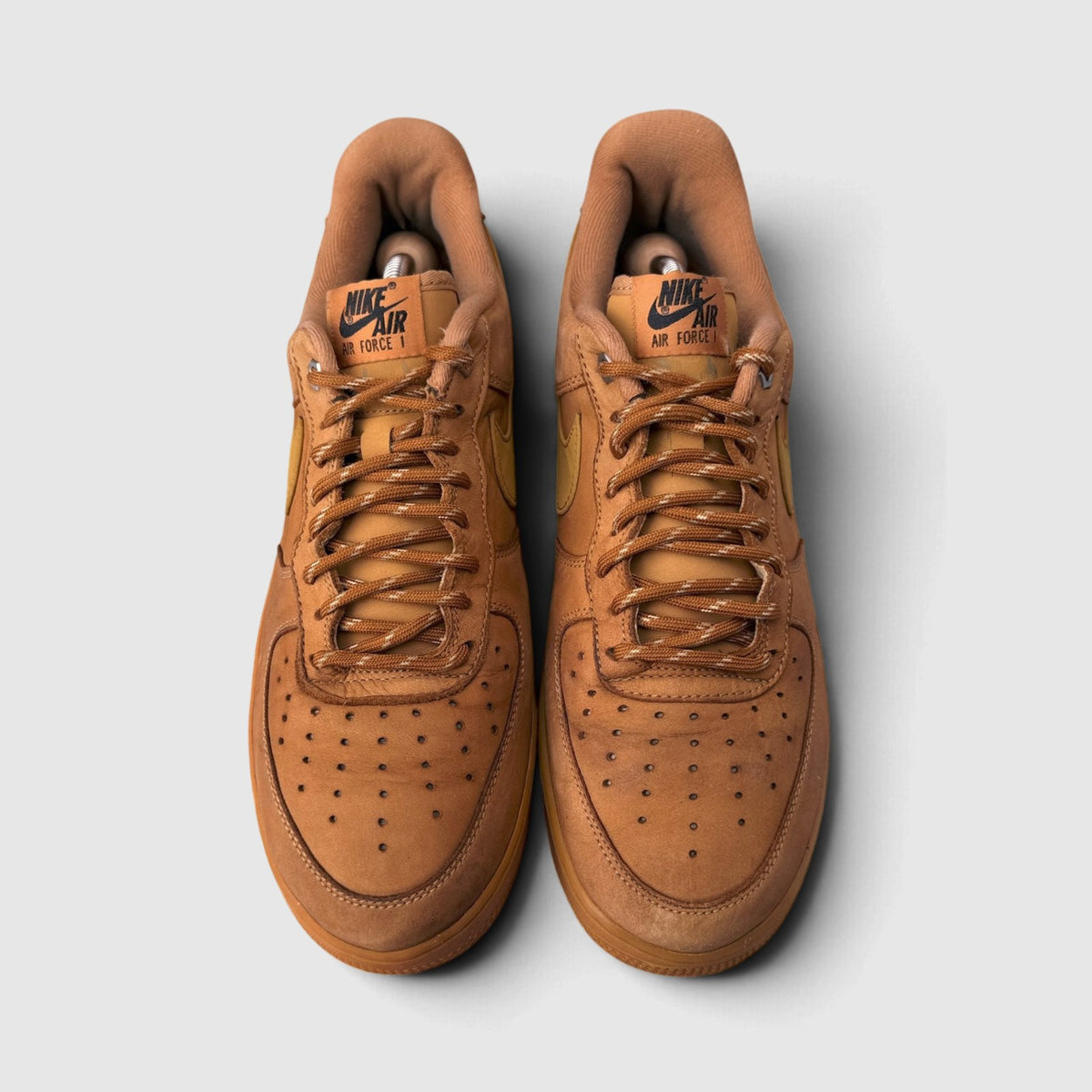 Nike Air Force 1 '07 WB Flax, buty sportowe męskie w bardzo dobrym stanie rozmiar 44.5, widok z góry