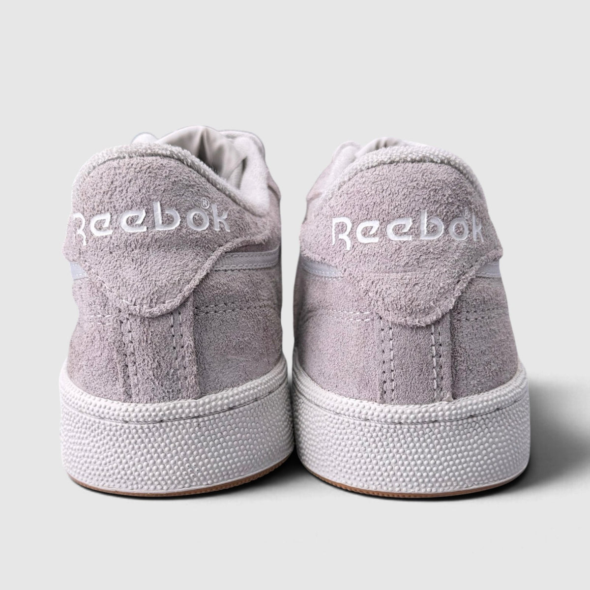 Reebok Club C 85, buty sportowe męskie w bardzo dobrym stanie rozmiar 41, widok z tyłu
