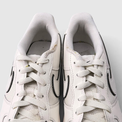Nike Air Force 1 Low, buty sportowe damskie w bardzo dobrym stanie rozmiar 40, widok z góry