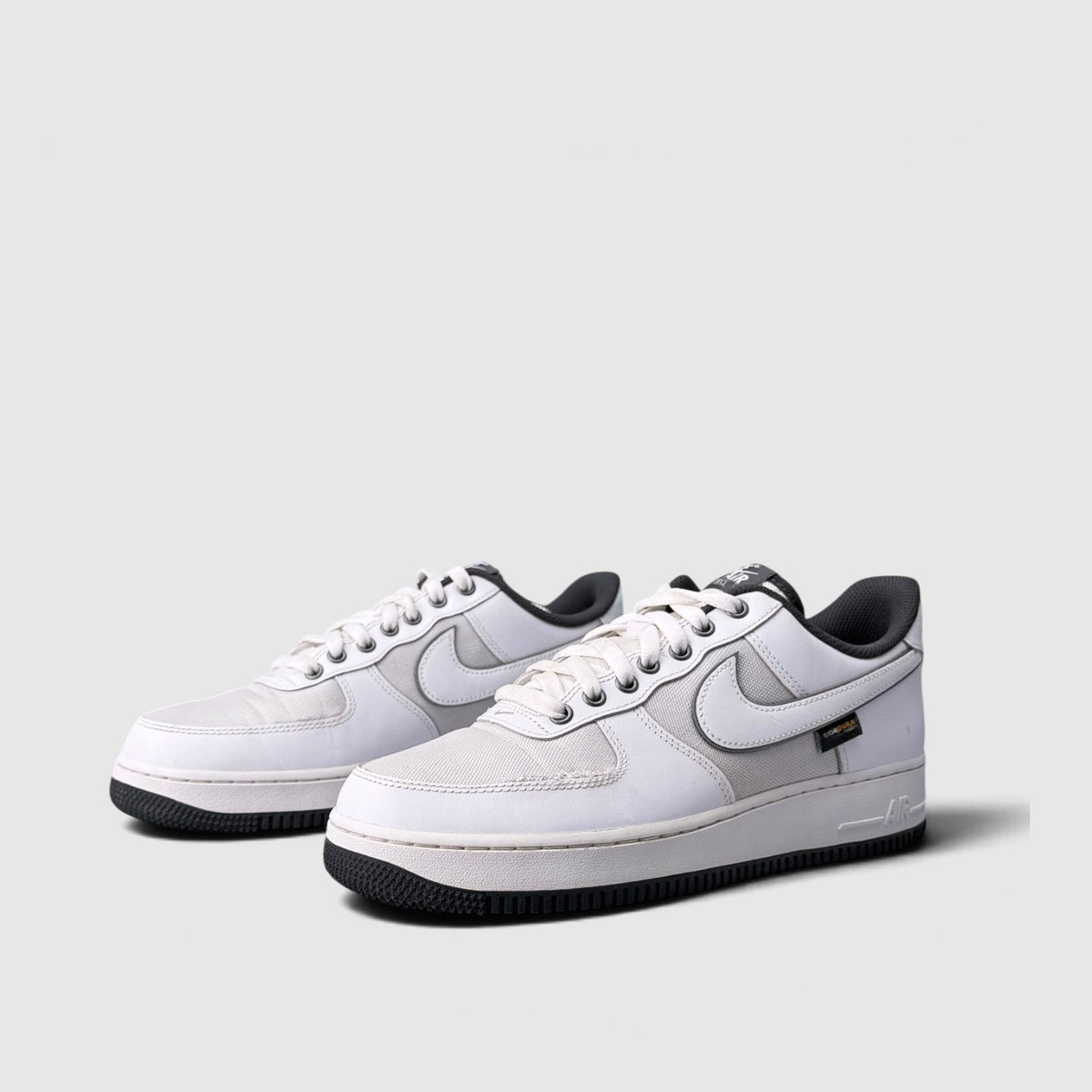 Nike Air Force 1 Low White Cordura, buty sportowe męskie w bardzo dobrym stanie rozmiar 43, para butów