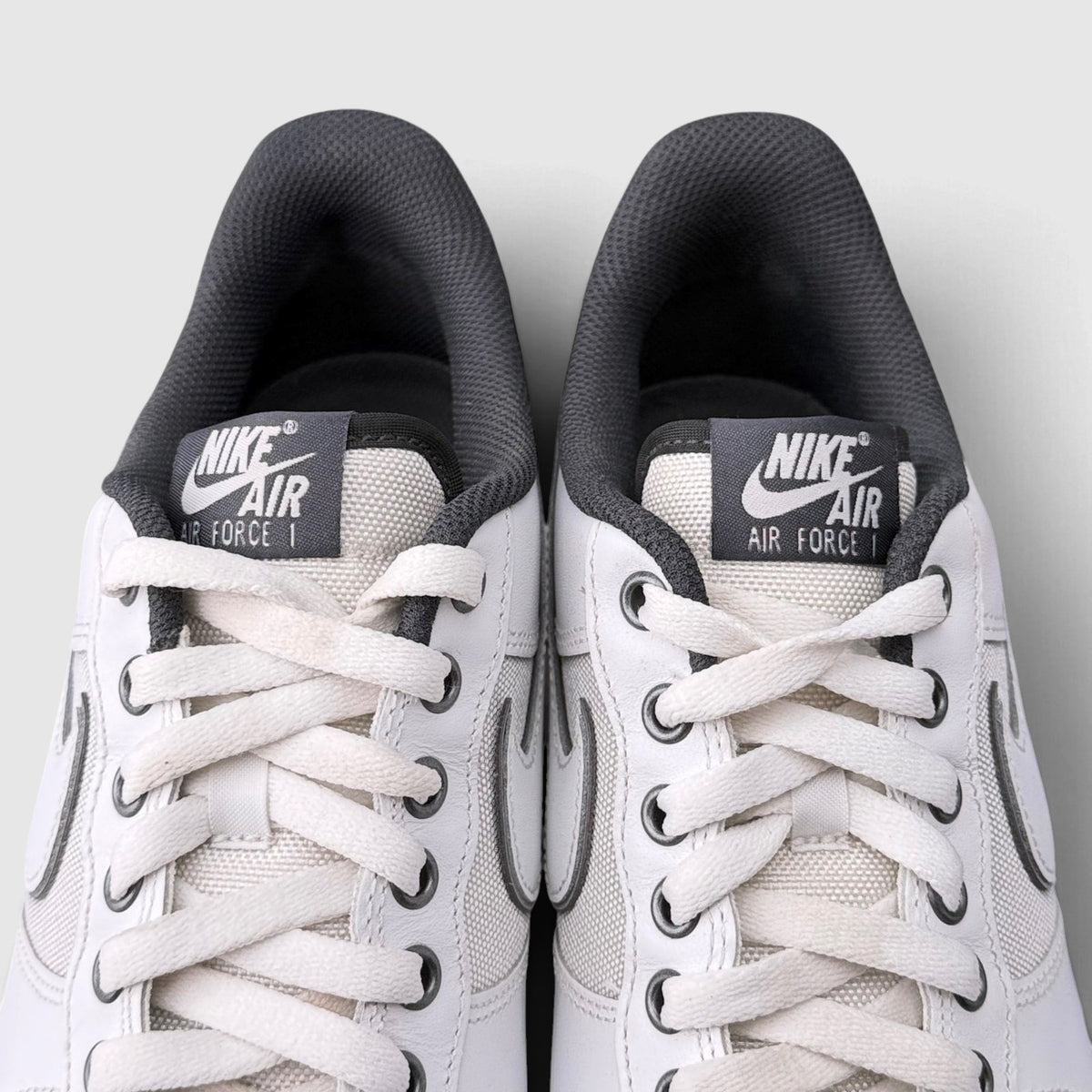 Nike Air Force 1 Low White Cordura, buty sportowe męskie w bardzo dobrym stanie rozmiar 43, język buta
