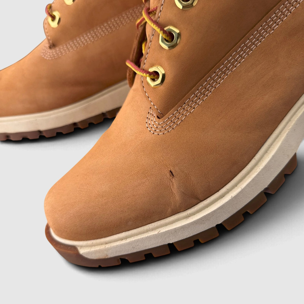 Timberland Tree Vault 6 Premium Waterproof Nubuck, śniegowce męskie w bardzo dobrym stanie rozmiar 43, detal