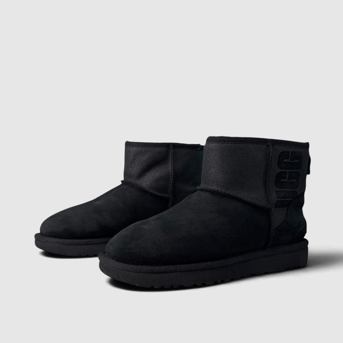 UGG Classic, śniegowce damskie w bardzo dobrym stanie rozmiar 38, para butów