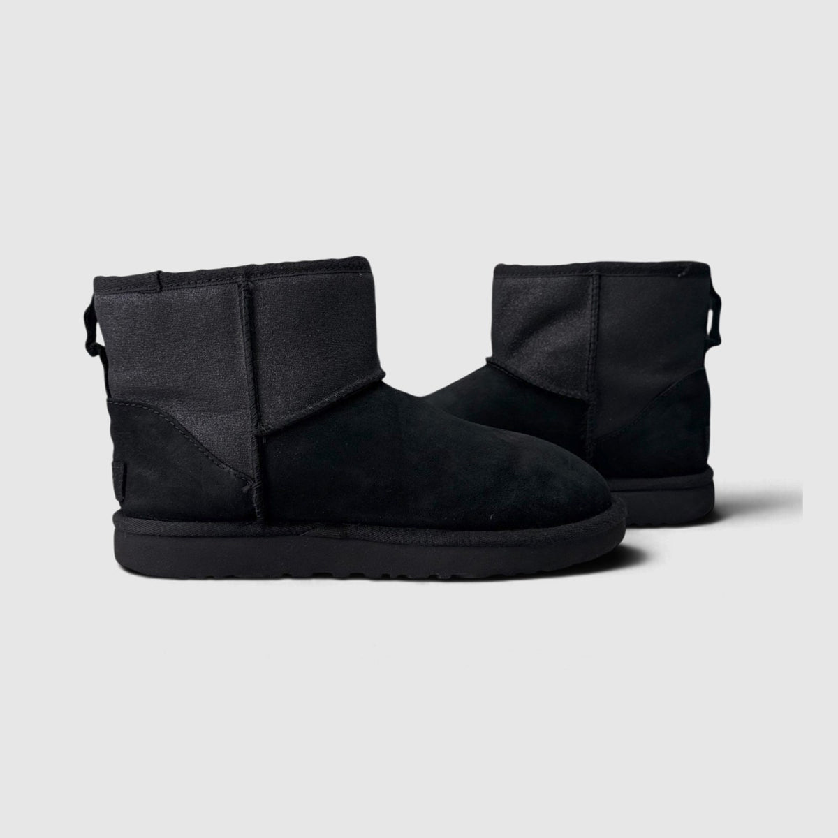 UGG Classic, śniegowce damskie w bardzo dobrym stanie rozmiar 38, para butów