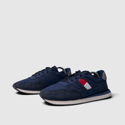 Tommy Hilfiger Flag Low Cut, buty sportowe damskie w dobrym stanie rozmiar 40, para butów