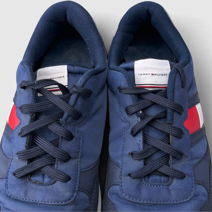 Tommy Hilfiger Flag Low Cut, buty sportowe damskie w dobrym stanie rozmiar 40, detal