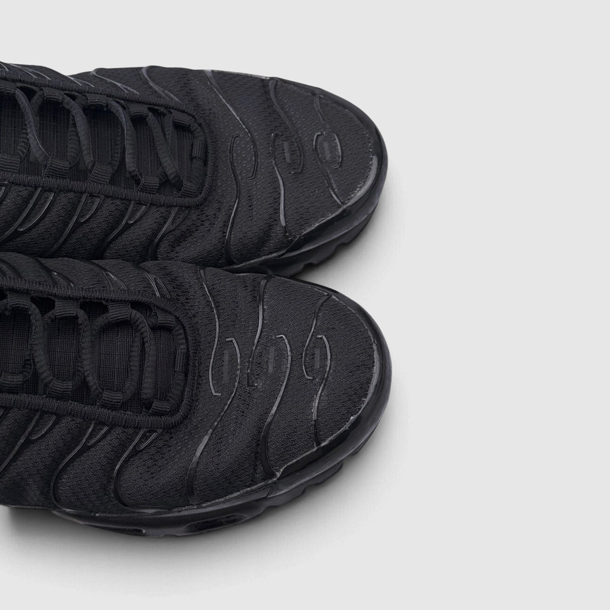 Nike Air Max Plus Triple Black, buty sportowe męskie w bardzo dobrym stanie rozmiar 41, detal