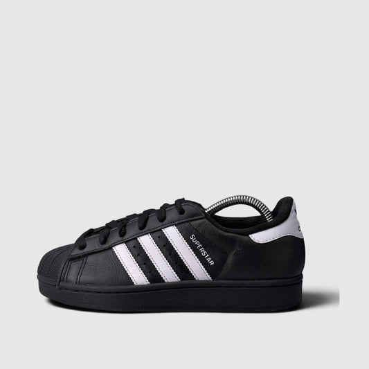 Adidas Superstar II Black White, buty sportowe damskie w bardzo dobrym stanie rozmiar 37 1/3, boczny profil, lewa strona