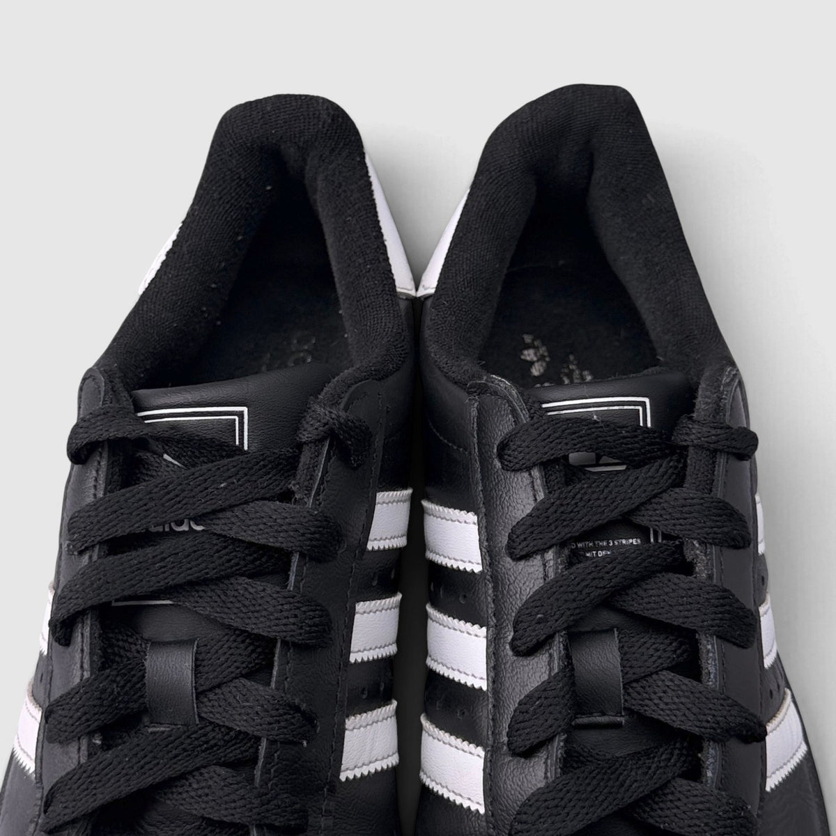 Adidas Superstar II Black White, buty sportowe damskie w bardzo dobrym stanie rozmiar 37 1/3, widok z góry