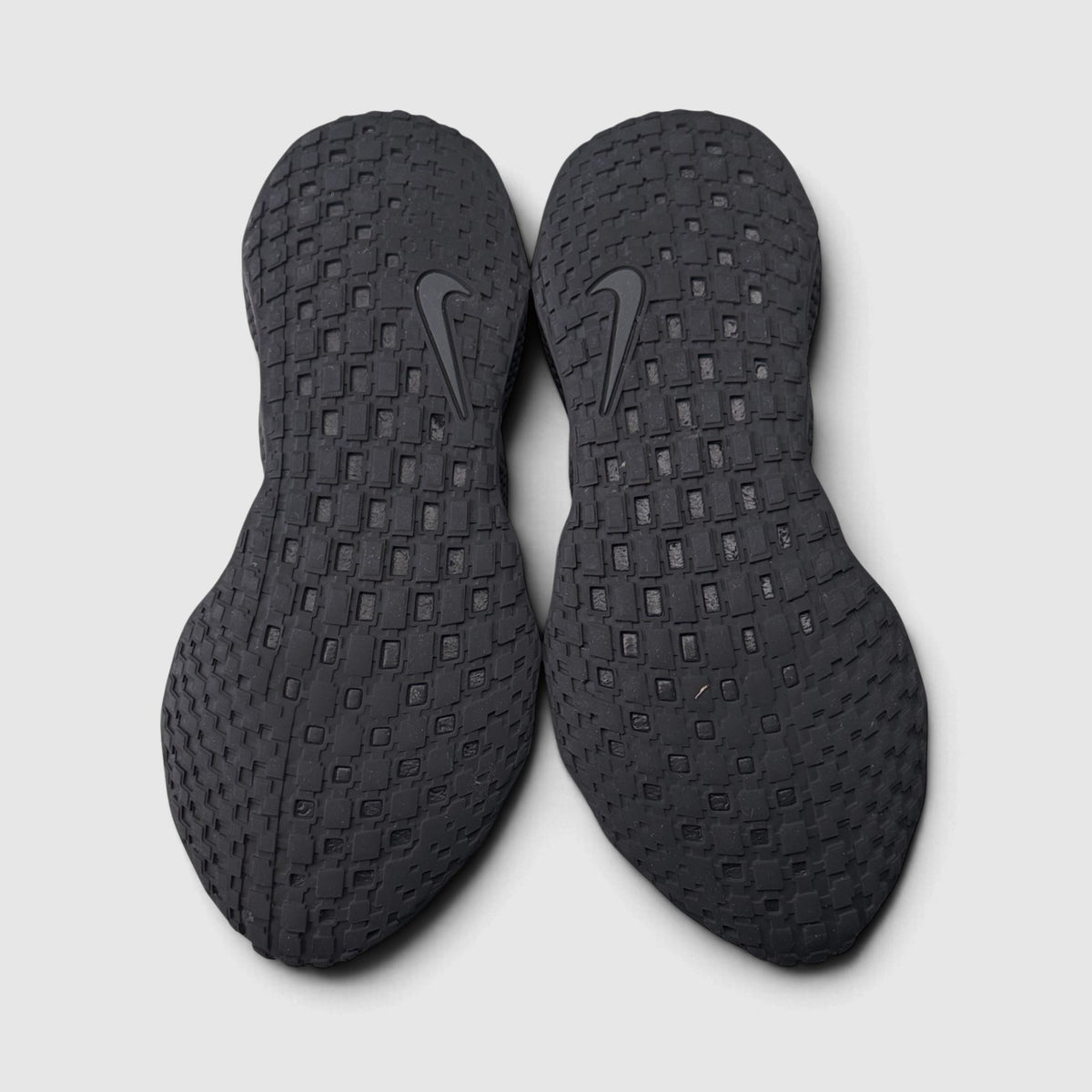 Nike Ava Rover, buty sportowe męskie w bardzo dobrym stanie rozmiar 41, podeszwa
