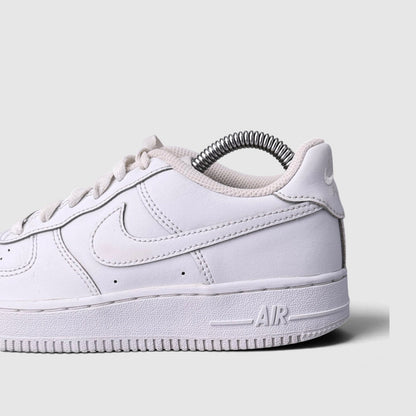 Nike Air Force 1 Low Triple White, buty sportowe damskie w bardzo dobrym stanie rozmiar 36, detal