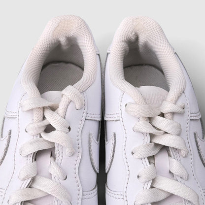 Nike Air Force 1 Low Triple White, buty sportowe damskie w bardzo dobrym stanie rozmiar 36, wkładka