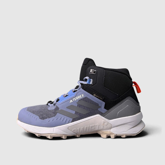 Adidas Terrex Swift R Gore-Tex, trekkingi damskie w bardzo dobrym stanie rozmiar 41 1/3, boczny profil, lewa strona