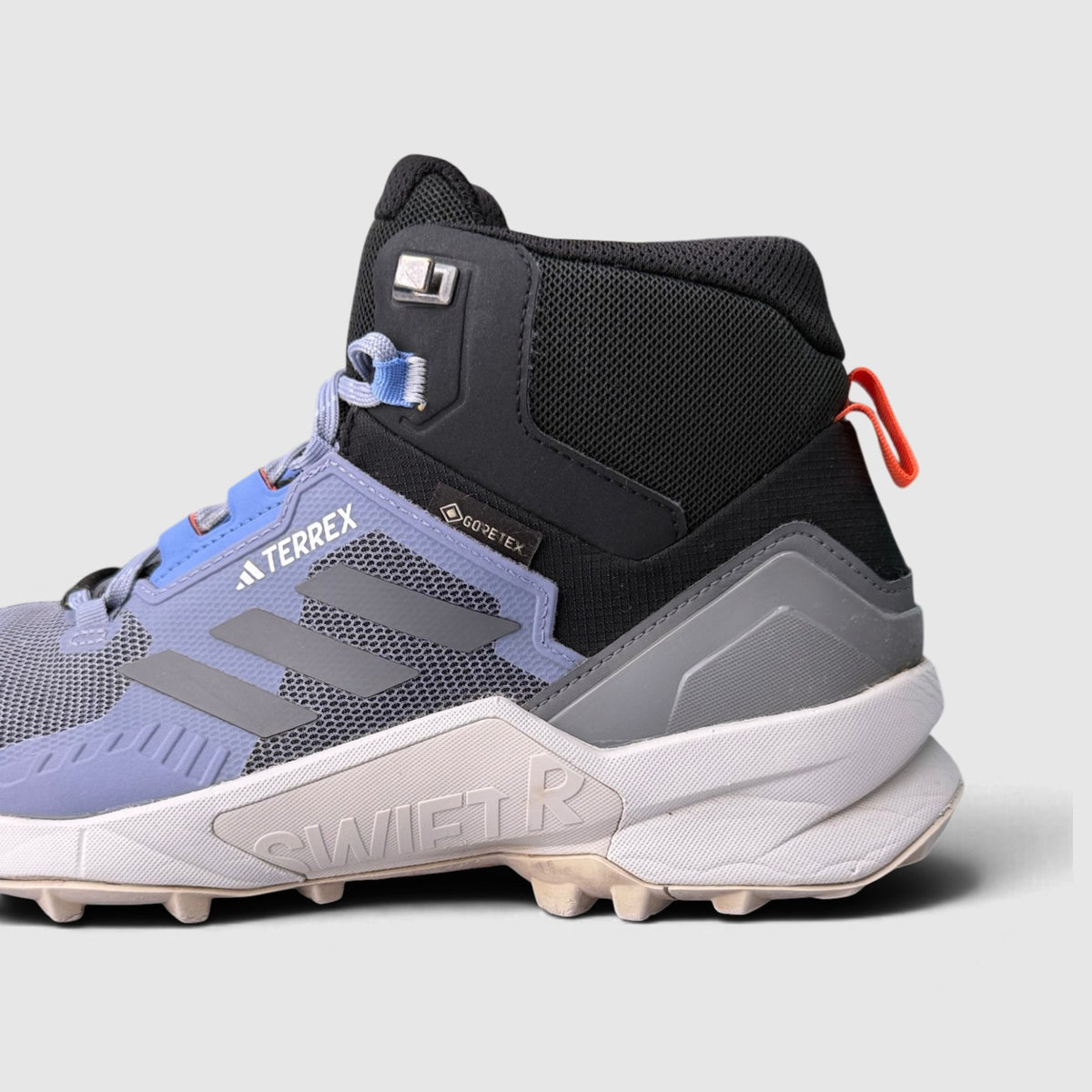 Adidas Terrex Swift R Gore-Tex, trekkingi damskie w bardzo dobrym stanie rozmiar 41 1/3, detal